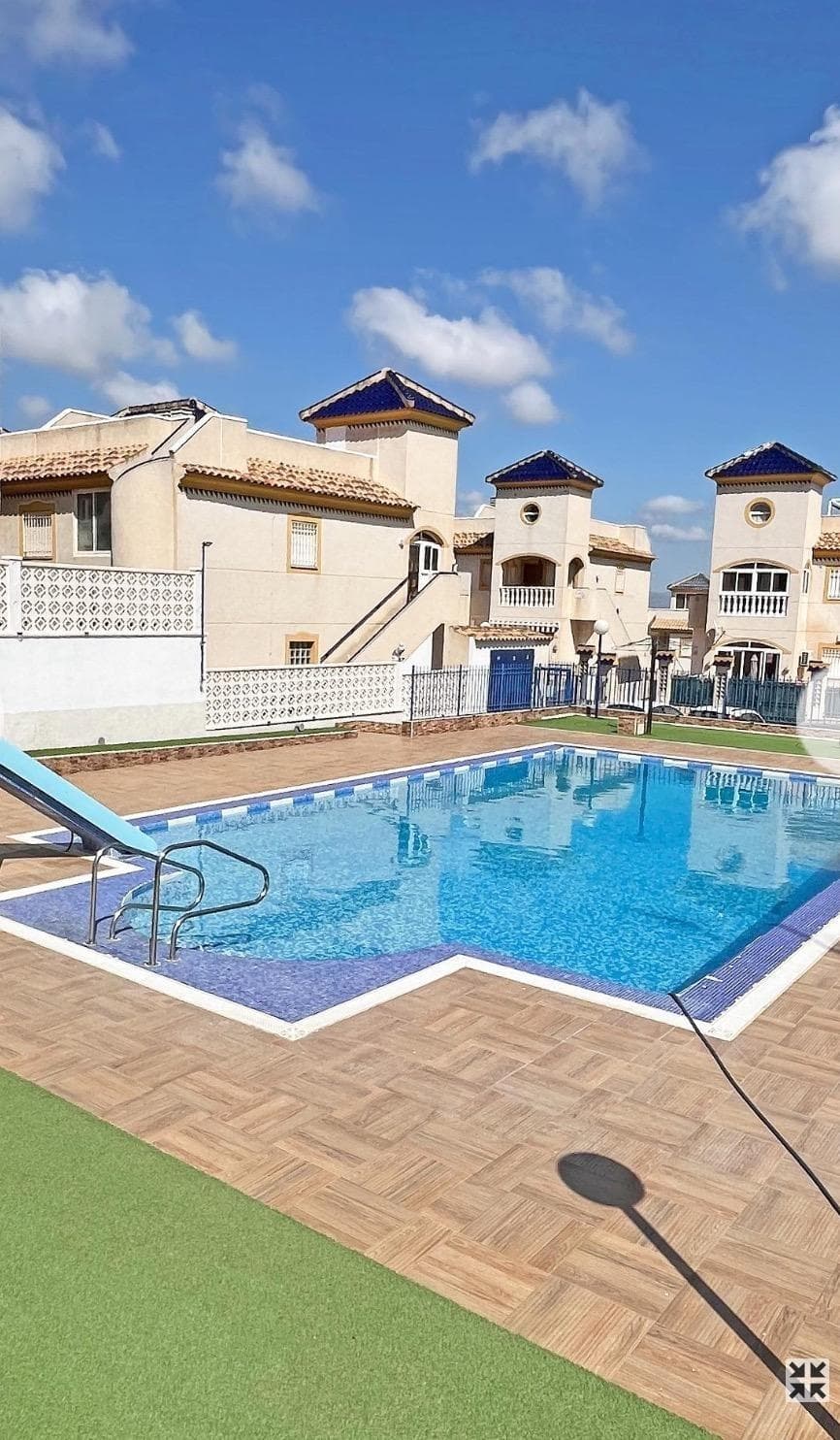 Bedrooms: 2, Bathrooms: 1, Town House in Guardamar del Segura, Alicante, Spain