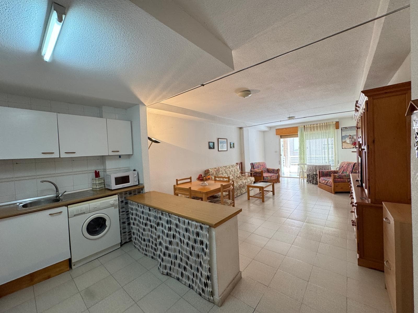 Bedrooms: 2, Bathrooms: 1, Apartment in Torrevieja, Alicante, Spain