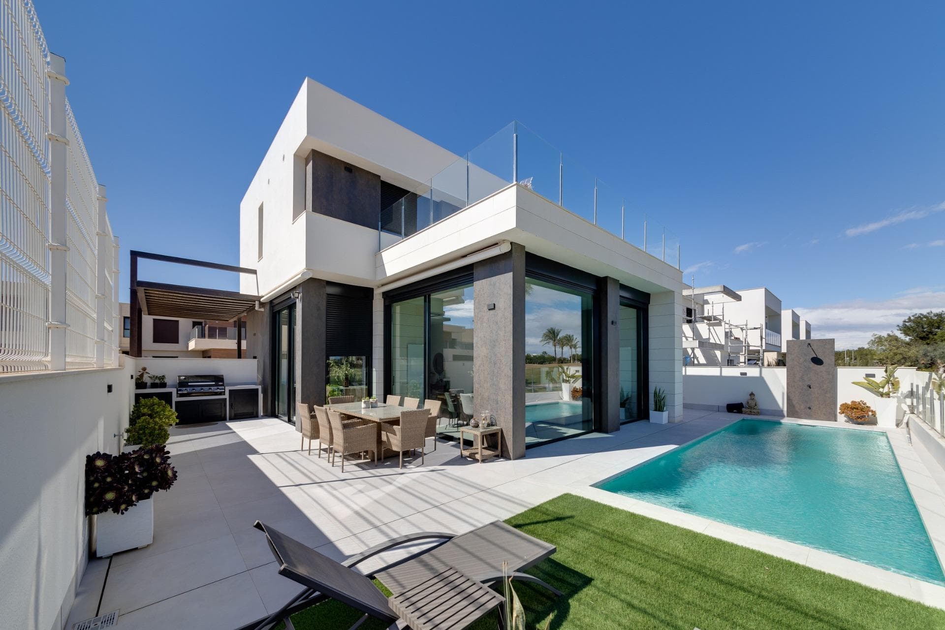 NEW BUILD VILLAS IN PILAR DE LA HORADADA ON THE GOLF COURSENew Build residential of 6 detached villas in Pilar de la Horadada.New Build villas build over 2 floors, has 3 bedrooms, 2 bathrooms, guest toilet, open plan kitchen with the lounge area, fitted wardrobes, private garden with the pool and off road parking space.Pilar de la Horadada is the southernmost town and municipality on the Costa Blanca in the province of Alicante.The city is located on the border between the Comunidad Valenciana and the Murcia region.The town of Pilar de la Horadada is a typical Spanish town located just 2 km from the coast and the popular beaches of Torre de la Horadada.In the centre of Pilar de la Horadada you will find all amenities: shops, patisseries, banks, etc. along the main street 'Calle Mayor'. You will also experience a wonderful atmosphere near the local church on the 'Plaza de la Iglesia' where there are several cafes.In Pilar de la Horadada there is also a well-developed cycling and walking path network, and there is also a large offer of various sports activities.Lo Romero 18 hole golf course is just a short drive from town.The airports of Corvera (Murcia) and Alicante are respectively 40 and 55 minutes away.
