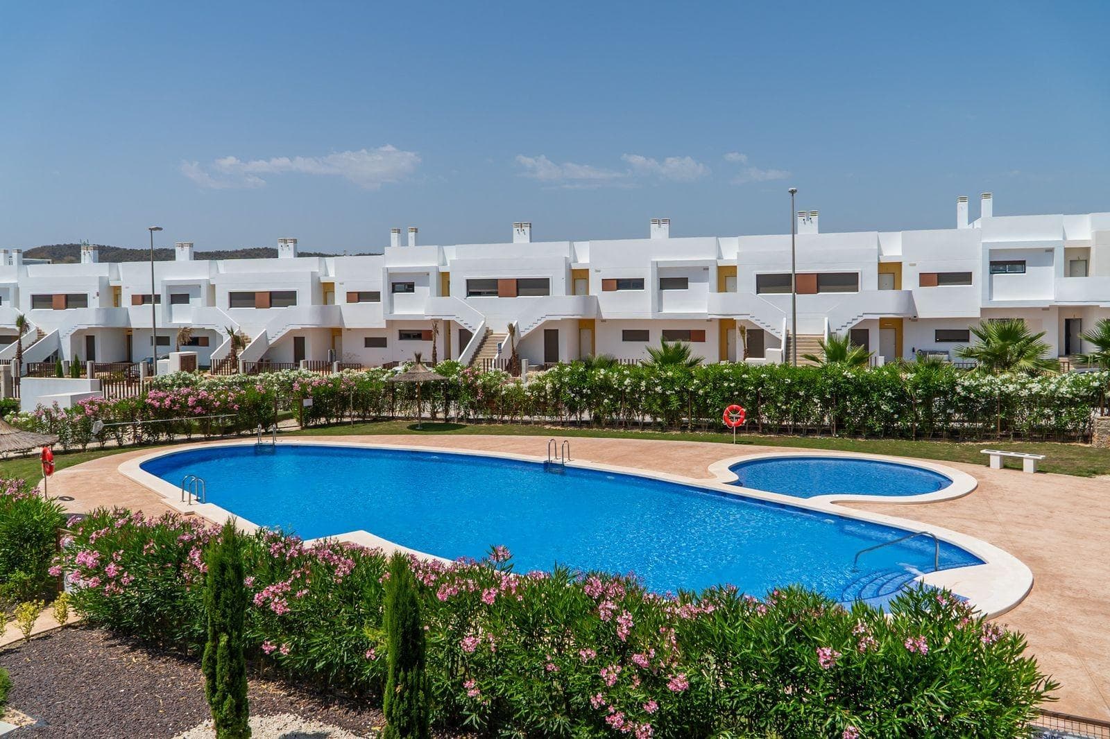 NEW BUILD RESIDENTIAL OF BUNGALOW APARTMENTS IN VISTABELLA New Build residential complex on bungalow apartments in Vistabella near the golf course. Complex with communal facilities and swimming pool consist of 2 and 3 bedrooms bungalows, on the ground floor with private garden and top floor with private solarium, open plan kitchen with the lounge area, fitted wardrobes, terrace. Each apartment has private parking. An options storeroom at an extra cost. At Vistabella Golf there is space for everyone. The course is designed so that each player can enjoy it from start to finish. Its undulating streets, strategic bunkers or lakes are some of the features that make it one of the most attractive designs in the area, where every stroke is a challenge and a pleasure for the senses. The 18 Holes of Vistabella Golf, par 72 and more than 6,000 meters in length have been designed following the guidelines of the modern fields with 4 tees of great amplitude in each hole, wide fairways and raised bunkers. The Vistabella Golf club house &amp; restaurant &amp; local bars &amp; shops are within 5 minutes walk. The busy town of San Miguel de Salinas &amp; Los Montesinos are 5 minutes drive away &amp; the lovely Blue flag beaches at Guardamar are just 15 minutes drive away.  Alicante airport is 35 minutes away &amp; the new Corvera Murcia airport is 45 minutes away.