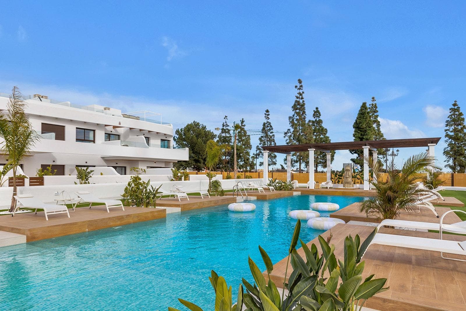 New Build Residential Complex Near Serena Golf and the Mar Menor in Los AlcazaresModern Coastal Living on the Costa CalidaDiscover this attractive new build residential complex located in Los Alcazares, one of the most popular seaside towns on the Costa Calida. Situated just 500 m from the beaches of the Mar Menor and within walking distance of the town center, this development offers an excellent combination of coastal living, golf surroundings and everyday convenience. Los Alcazares is well known for its relaxed atmosphere, long promenades, warm shallow waters and a wide range of restaurants, shops and services open all year round.Contemporary Apartments Designed for ComfortThe development consists of 29 modern homes with 2 or 3 bedrooms, designed with clean architectural lines and high quality finishes. Buyers can choose between ground floor apartments with private garden and terrace, middle floor homes with spacious terraces, or penthouses with private terrace and rooftop solarium offering open views. Many of the properties enjoy views towards Serena Golf and the Mar Menor, creating a calm and pleasant living environment.All homes are designed to maximize natural light and functionality, making them ideal as a permanent residence, holiday home or investment property.High Quality Features and Communal AreasEach property includes a private parking space and a storage room. The specifications are designed to provide comfort and energy efficiency, including double glazed windows with thermal break, pre installation of ducted air conditioning, aerothermal system for domestic hot water, electric shutters in bedrooms and a complete interior and exterior lighting package. Bathrooms are delivered fully equipped with furniture, mirror and shower screen.Residents can enjoy attractive communal areas with landscaped gardens and a communal swimming pool, perfect for relaxing and enjoying the Mediterranean climate. Selected blocks are equipped with lifts for added convenience.Prime Location Between Golf and SeaThis residential complex enjoys a privileged location next to Serena Golf, one of the most renowned golf courses in the area, and just a short walk from the calm waters of the Mar Menor. The area is ideal for swimming, sailing, paddleboarding and other water sports throughout the year.Key distances include Mar Menor beaches at 0.5 km, Serena Golf directly next to the development, Los Alcazares town center at 2 km, Cartagena at 22 km and Murcia city at 40 km. Murcia Corvera Airport is approximately 30 km away and Alicante Airport is around 90 km.An Ideal Home or Investment OpportunityWith its excellent location, modern design and proximity to both golf and the sea, this new residential complex in Los Alcazares offers an outstanding lifestyle opportunity on the Costa Calida. Contact us today to receive more information or to arrange a private viewing and secure your new home by the Mar Menor.