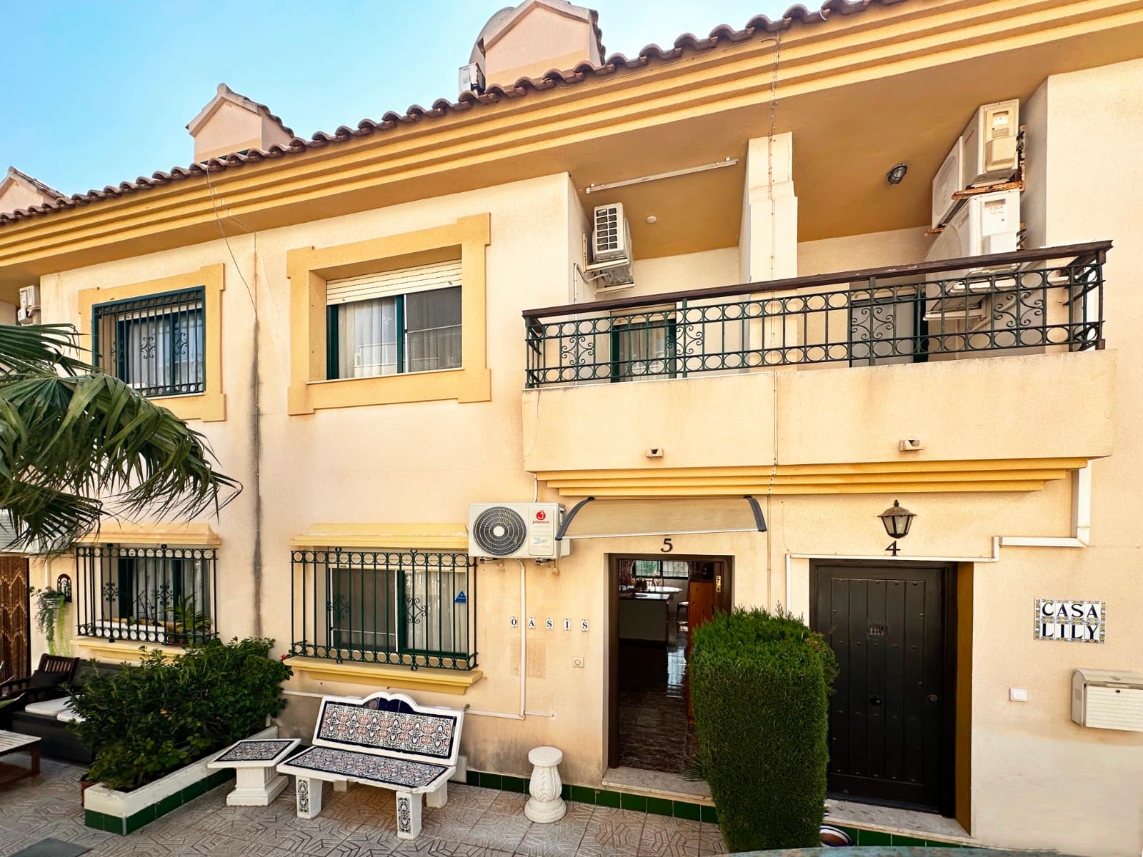 We are delighted to present a stunning three-bedroom property in La Zenia (beachside). This property is conveniently located just 700 metres from the beachfront, offering an unparalleled beach access.This attractive, terraced house combines a generous amount of space, a high level of comfort and a location in close proximity to the coast. It represents an ideal choice for those seeking a serene yet practical lifestyle on the Orihuela Costa.Interior: This property is 100 m² in size and is comprised of three bedrooms and two bathrooms. It offers ample living space for families or those seeking extra room for guests. The property has one bathroom, equipped with a bathtub, and the ground floor features a practical WC, offering added convenience.Living Room: The property boasts a generously proportioned living room, which serves as a comfortable area in which to relax and entertain, with natural light flooding in from the front terrace.Kitchen: The semi-independent kitchen, which is fully equipped, has an integrated dining area and offers access to the rear garden/patio, which is ideal for additional outdoor storage or as a quiet retreat. Outdoor Space: The property boasts a front terrace, ideal for al fresco dining or relaxation. The property also features a spacious back garden and private parking within the gated community, as well as access to a large communal swimming pool.The property includes an enclosed solarium, making it an ideal location for relaxation and entertainment, as well as a practical fourth bedroom.Orientation: south-east-facing, ensuring a sunny, comfortable environment throughout the day.Furnished: The property is sold furnished, ready for immediate occupation.Location: The property is conveniently located within a short walking distance of a variety of local amenities, including supermarkets, banks, pharmacies, and an array of bars, restaurants, and bus lines.This duplex offers an ideal combination of convenience and relaxation in a prime location near the sea, making it an excellent investment for anyone seeking a coastal lifestyle.This is an excellent opportunity to purchase a high-quality property in one of the most sought-after areas on the Costa Blanca. We encourage you to schedule a viewing as soon as possible to avoid disappointment.