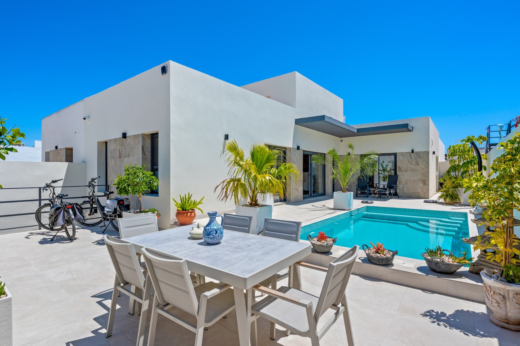 Are you looking for a modern, move-in-ready home on the Costa Blanca where luxury, comfort and tranquility come together? Then this stunning new build property in the charming and authentic village of Daya Nueva is exactly what you are looking for.This stylish home has been designed with great attention to detail and offers everything needed to fully enjoy the Mediterranean lifestyle. With its contemporary architecture, spacious layout and high-quality finishes, it is ideal both as a permanent residence and as a holiday home.Property features:3 spacious and bright bedrooms2 modern designer bathrooms with high-quality finishesLarge basement with many possibilitiesPrivate swimming poolSpacious sunny garden perfect for relaxingBeautiful solarium with open views and plenty of privacyBright and spacious living area with lots of natural lightModern open-plan kitchen integrated into the living spaceFully furnished and move-in readyBuilt with top-quality materialsThe property stands out for its modern design, large windows and seamless connection between indoor and outdoor living. The spacious bathrooms create a luxurious and relaxing atmosphere.Outside, you can enjoy a beautiful private swimming pool, a large garden and a fantastic solarium where you can relax, sunbathe or spend unforgettable evenings with family and friends.Located in a peaceful residential area of Daya Nueva, close to all amenities, restaurants, golf courses and the beautiful beaches of the Costa Blanca.A unique opportunity to enjoy the Mediterranean lifestyle in comfort and style.Contact us today for more information or to schedule a viewing.