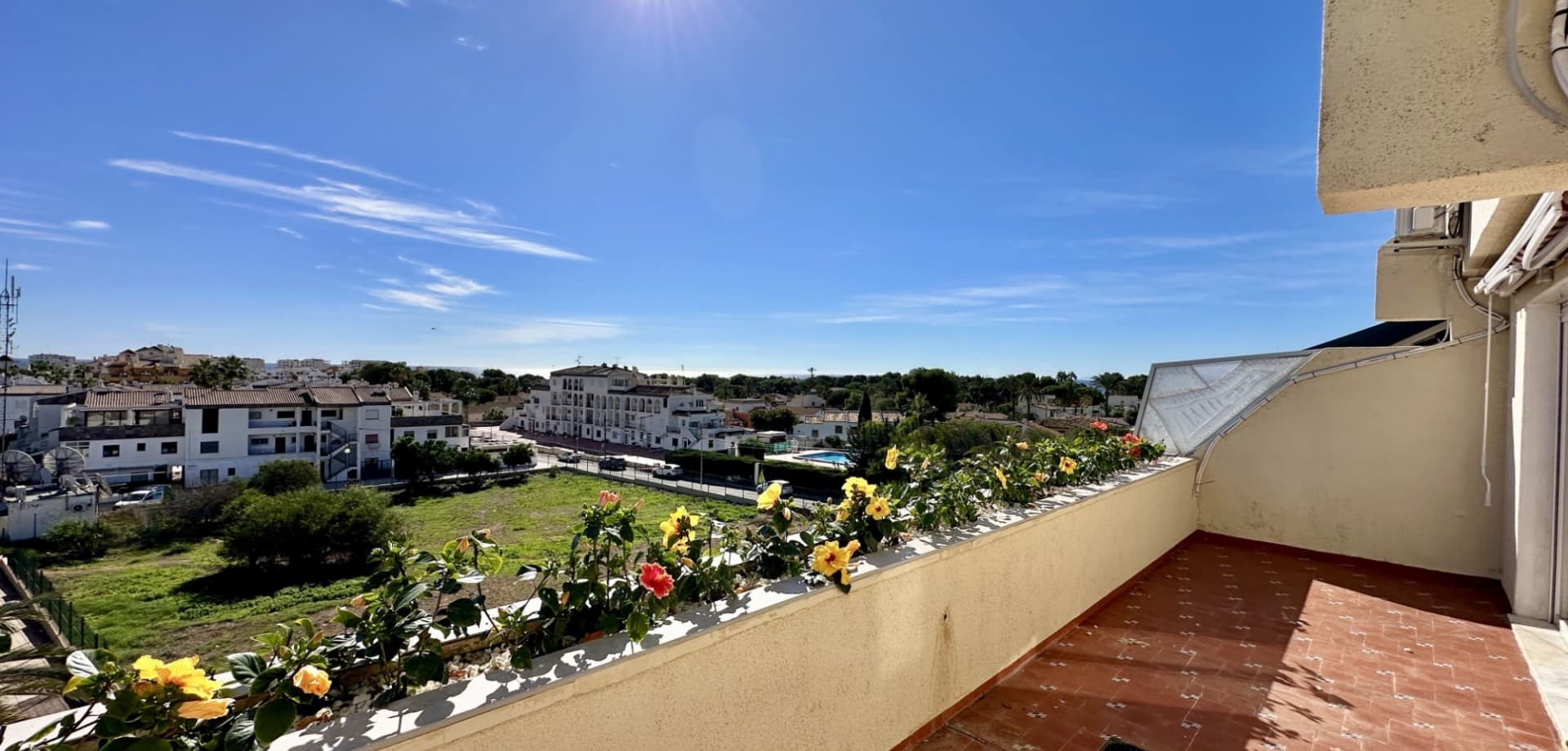 Discover this bright and well-maintained 2-bedroom, 2-bathroom apartment ideally located just a short walk from the sea and surrounded by all essential amenities — shops, restaurants, supermarkets, and more.Situated on the third floor of a modern building with an elevator, this home offers an 85 m² total area and 80 m² of living space. The interior features an open-plan kitchen fully equipped with appliances, a spacious living and dining area with direct access to a large terrace, and two comfortable bedrooms — one of them opening onto the terrace.Enjoy sea views and plenty of natural light throughout the day thanks to its south orientation. The apartment comes furnished and includes air conditioning for year-round comfort.Key features:2 bedrooms, 2 bathroomsSpacious terrace with sea viewsAir conditioningElevator in the buildingSouth-facing, bright and sunnyFully furnishedClose to all amenities and the beachLocated in Orihuela Costa, one of Costa Blanca’s most sought-after areas, this property offers an ideal combination of coastal living and everyday convenience. Beaches such as La Zenia, Playa Flamenca, Cabo Roig, and Punta Prima are just minutes away, all known for their golden sand, crystal-clear waters, and Blue Flag quality.