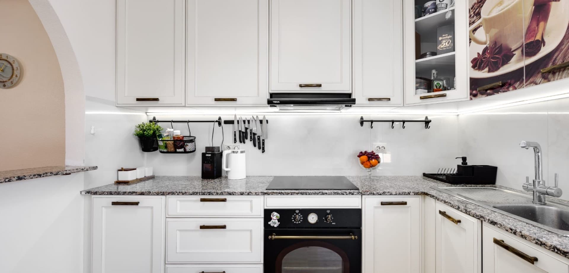 Set in popular Aguas Nuevas, Torrevieja, this bright and well-kept 3-bedroom, 2-bathroom home offers approx. 90 m² constructed area and a comfortable layout in good condition. With a south–north orientation, you’ll enjoy natural light and airflow throughout the day.The property has been renovated, including new windows, air conditioning, and a solar panel system—ideal for improved comfort and lower running costs. A practical bonus is the two separate exits, adding flexibility for everyday living.Approx. costs (as provided): IBI €235 and community fees €90/quarter.A great option for a family home, holiday base, or rental investment in one of Torrevieja’s most established residential areas.