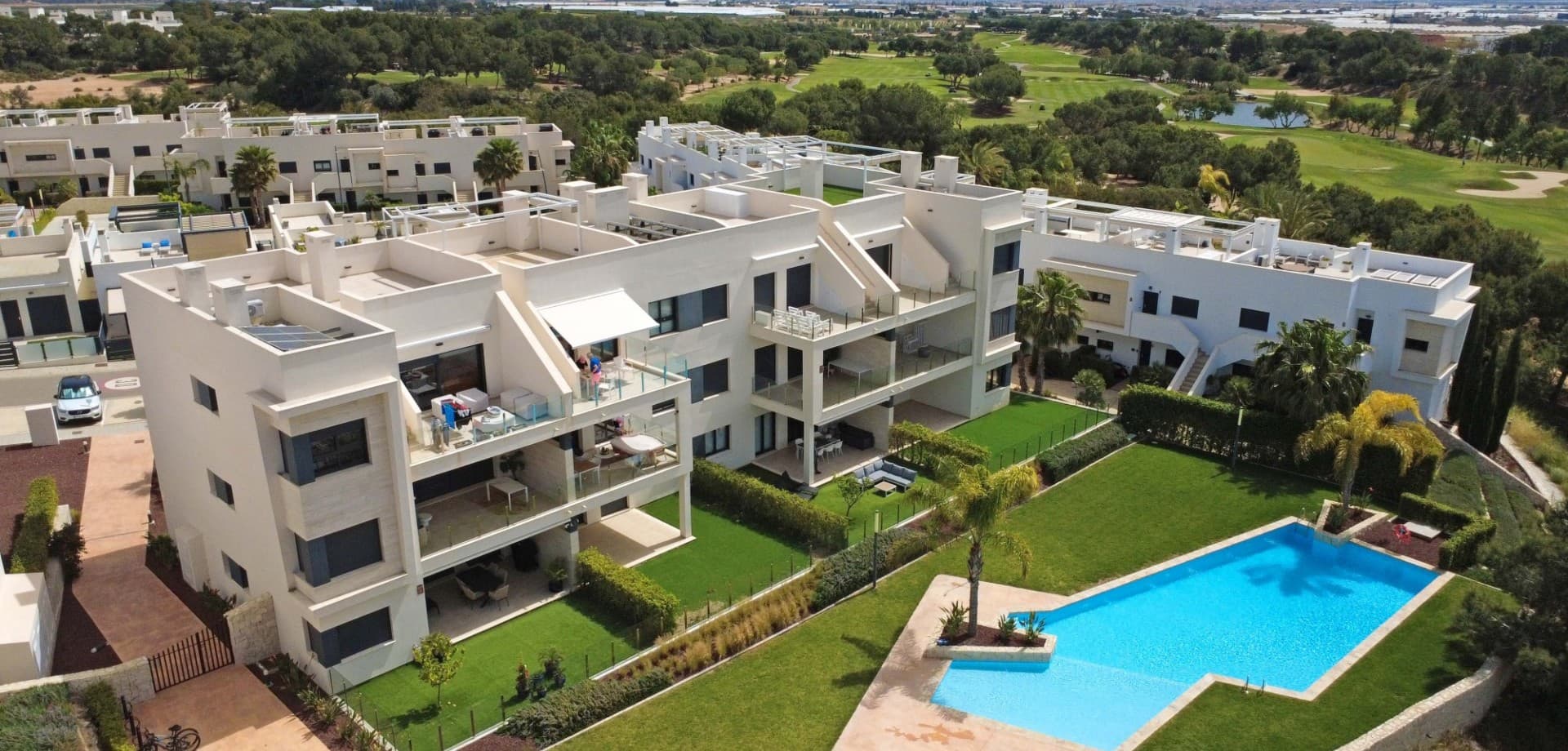 Welcome to this stunning ground floor apartment located in the prestigious Lo Romero Golf Resort – a perfect combination of modern comfort, prime location, and beautiful surroundings.Built in 2023 and presented in as-new condition, this stylish home offers 2 spacious bedrooms and 2 modern bathrooms, designed with both functionality and elegance in mind.The property features two generous terraces, allowing you to enjoy the sun throughout the entire day. At the front, you have a charming terrace with morning sun – ideal for breakfast and relaxed starts to the day. At the back, a large private terrace that offers sun from midday until evening, with beautiful views over the communal pool and the golf course & equipped with an awning for when shadow is required.The apartment is sold fully furnished with fitted alarm & camera surveilence system, ready to move into, and includes private parking within a secure gated community.This is a perfect choice for golf lovers, holiday home buyers, or investors looking for a modern property in a high-demand area.