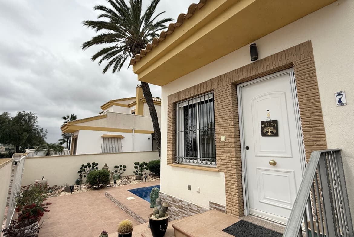 Price: €269,950 3 Bedrooms | 2 Bathrooms | Private Pool | Solar EnergyExperience the perfect blend of traditional charm and modern efficiency with this beautifully maintained semi-detached home. Situated on a larger-than-average plot in the heart of Sucina, this property offers a rare sense of space and privacy that is hard to find in the current market.The Heart of the HomeStep inside to discover a ground floor bathed in natural light. The spacious lounge provides an airy, welcoming atmosphere, leading through to what is arguably the largest kitchen we have seen in this property type. Recently updated to an exceptional standard, the kitchen features high-end integral appliances and ample workspace for the home chef.The ground floor also conveniently hosts the first of three double bedrooms and a well-appointed bathroom, offering flexibility for guests or those preferring single-level living.Spacious Living UpstairsVenture up the "easy-climb" staircase to find two further generously sized bedrooms. The master suite opens onto a quaint private terrace, the perfect spot for your morning coffee. These rooms are served by a modern bathroom featuring a contemporary walk-in shower.Outdoor OasisThe exterior of this property is designed for the Mediterranean lifestyle:Private Swimming Pool: Deep blue waters surrounded by plenty of sun-drenched lounging space.Landscaped Garden: A sprawling area that feels significantly more private than neighboring plots.Purpose-Built Covered Chill-out Zone: A shaded sanctuary perfect for alfresco dining or escaping the midday sun.Efficiency & MaintenanceThe current owners have poured love into this home, and it shows in every corner. Notable upgrades include a brand-new boiler powered by solar panels, significantly increasing the home's energy efficiency and reducing running costs.Location & LifestyleLocated in the charming town of Sucina, you are perfectly positioned to enjoy the best of the Costa Cálida:Amenities: A short, flat 10-minute stroll to local shops, bars, and restaurants.Connectivity: Just 20 minutes from Murcia Airport (RMU).The Coast: Reach the stunning white sand beaches of the Mar Menor in just 20 minutes.City Life: The historic city of Murcia is an easy 30-minute drive away.Agent’s Note: With limited stock available in Sucina and this home’s unique plot size and high-spec finish, we expect high demand. Early viewing is highly recommended.Interested in viewing this rare gem? Contact us today to arrange a private tour.What is the current occupancy status of the home—is it ready for an immediate move-in, or are the owners looking for a specific completion window?
