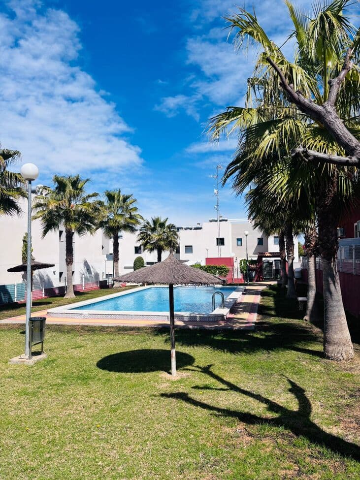 This well-presented ground floor apartment in the popular Dream Hills community of Los Altos offers an excellent opportunity to enjoy the Costa Blanca lifestyle. With two bedrooms, two bathrooms, and private outdoor space, this property is ideal as a holiday home, permanent residence, or investment.Bright and Comfortable Living.The apartment features a bright and spacious living and dining area, designed for comfort and relaxation, creating a welcoming atmosphere perfect for everyday living or entertaining guests.The fully equipped kitchen is in very good condition provides everything needed for convenient day-to-day living, whether you're staying for holidays or living year-round.Two Bedrooms and Two Bathrooms.The property includes two well-sized bedrooms, including a master bedroom with en-suite bathroom. A second bathroom adds convenience for guests or family members, making the apartment practical and comfortable.Outdoor Space and Community Features.One of the standout features is the private terrace and large patio area, ideal for enjoying the Spanish sunshine, outdoor dining, or relaxing in peaceful surroundings.Residents also benefit from access to a beautiful communal swimming pool with well-maintained gardens, creating a pleasant and easy-maintenance environment.Excellent Location.Located in Los Altos, the apartment is close to shops, restaurants, supermarkets including an Aldi, and everyday amenities. There is a choice of beautiful beaches, golf courses, and shopping centres are all under 10 minute drive away, with everything Orihuela Costa and Torrevieja have to offer, making this an ideal base to enjoy Mediterranean lifestyle!   