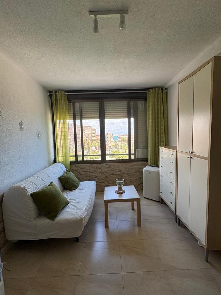 Sea view apartment in Torrevieja – Cabo Cervera<br /><br />Cozy apartment for sale located in one of the best areas of Torrevieja – Cabo Cervera, just a few steps from the beach and the Mediterranean Sea. The property offers beautiful sea views and excellent conditions both for vacations and year-round living.<br /><br />The apartment has an area of 32 m² and is very well laid out. It features a bright living room, 1 bedroom, 1 bathroom, and a solarium ideal to enjoy the sun all year round. Additionally, it includes a storage room and a parking space.<br /><br />Thanks to its excellent location, this property is perfect as:<br /><br />* a holiday apartment,<br />* an investment for rental,<br />* a primary residence.<br /><br />In the surroundings, you will find beaches, restaurants, shops, and all the necessary infrastructure for a comfortable life on the Costa Blanca.<br /> 