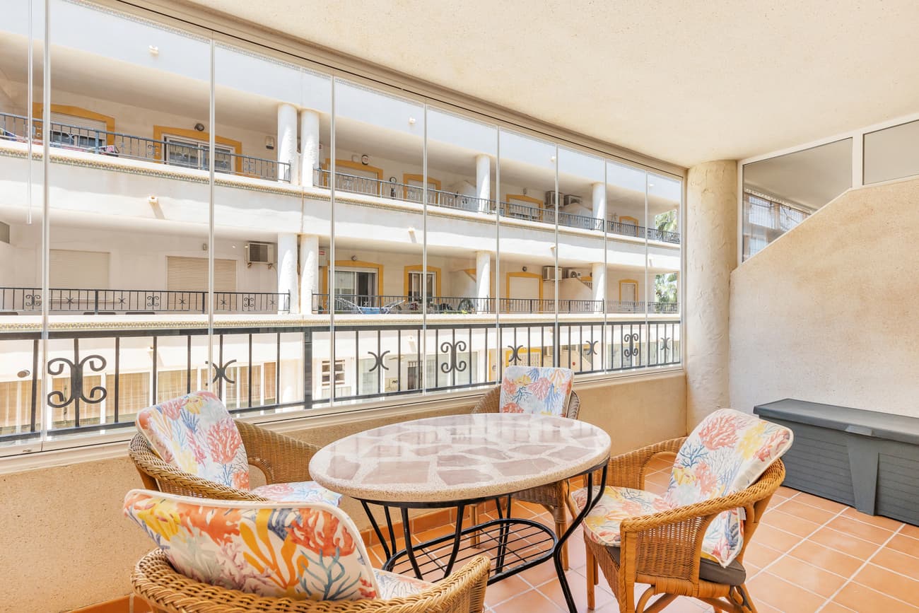 Bedrooms: 2, Bathrooms: 1, Apartment in Orihuela  Costa, Alicante, Spain