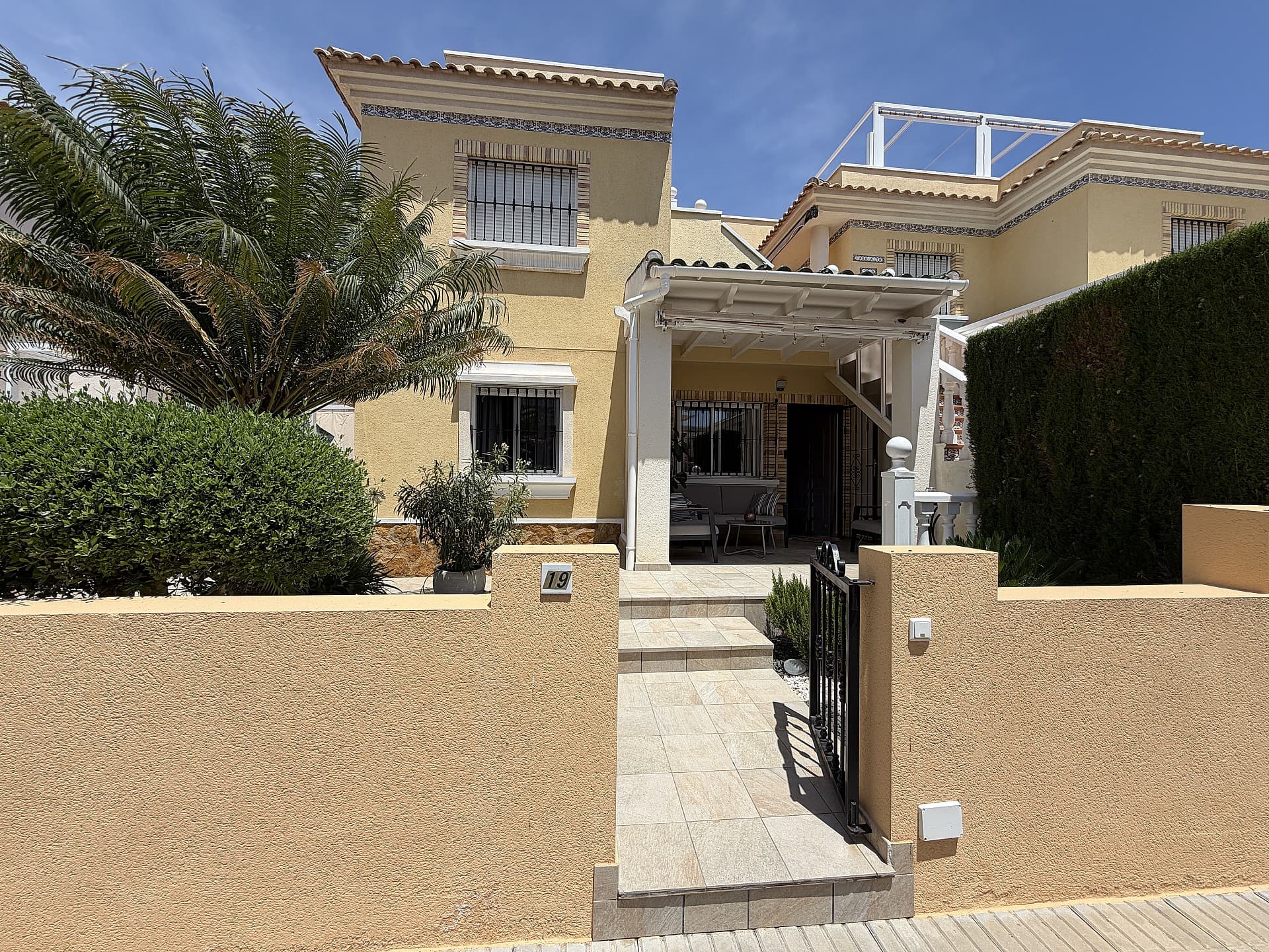 Beautiful bungalow with spacious garden. Immaculate Bungalow with Spacious Garden and Two Swimming Pools in a Prime Location in Los Dolses – VillamartínEvery so often, a property comes onto the market that immediately stands out as a rare opportunity. This beautiful single-storey Lucía bungalow, located in the sought-after Brisas y Golf III development in Los Dolses – Villamartín, is presented in exceptional condition. It is rare to find a home that has been so well maintained and is truly ready to move into, especially at this price point.With a built area of 58.46 m², the property offers a practical and comfortable layout, all conveniently arranged on one level. The recently renovated bathroom has been finished to a high standard, adding a modern and fresh feel to the home. Thanks to the excellent upkeep throughout, there is absolutely nothing left to do – simply unpack and start enjoying the Mediterranean lifestyle.Outside, you will find a lovely sunny terrace of 8.83 m² and a beautifully landscaped private garden of over 62 m². This generous outdoor space is perfect for relaxing, sunbathing or enjoying al fresco dining with family and friends throughout the year.An additional benefit is the access to two attractive communal swimming pools, surrounded by beautifully maintained gardens. These superb facilities provide the perfect setting to enjoy a holiday atmosphere all year round.The property is situated within a peaceful and well-maintained residential community with plenty of greenery and a pleasant atmosphere. Los Dolses – Villamartín is one of the most desirable areas on the southern Costa Blanca. The beautiful beaches of La Zenia, Cabo Roig and Playa Flamenca are just a few minutes away, while several prestigious golf courses, including Villamartín Golf, Las Ramblas Golf and Real Club de Golf Campoamor, are all within easy reach.The popular Zenia Boulevard Shopping Centre, with more than 150 shops, restaurants and leisure facilities, is also close by. Supermarkets, healthcare services and international schools are all conveniently located nearby.If you are looking for a property where quality, comfort and location come together perfectly, then this is a truly unique opportunity. Homes presented in this condition, with these facilities and at this price, rarely become available.Key Features✔ Single-storey Lucía bungalow✔ Fully move-in ready – no work required✔ Recently renovated bathroom✔ Exceptionally well maintained✔ Private garden of over 62 m²✔ Sunny terrace of 8.83 m²✔ Access to two beautiful communal swimming pools✔ Quiet and green residential development✔ Close to beaches, golf courses and Zenia Boulevard✔ Ideal as a permanent residence or holiday home✔ Outstanding value for moneyThis is a property that truly needs to be viewed to appreciate its immaculate condition and wonderful atmosphere. A rare opportunity to own a superb home in one of the Costa Blanca’s most sought-after locations.